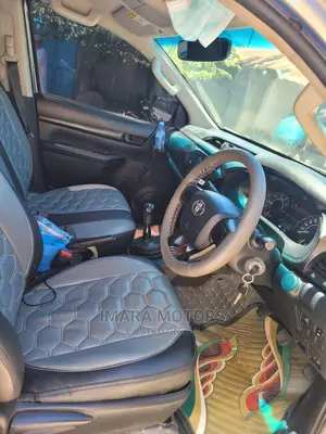 Toyota Hilux 2017 Gray