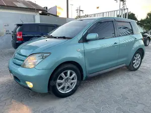Toyota IST 2003 Teal