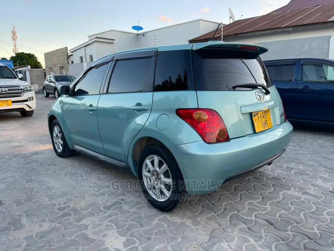 Toyota IST 2003 Teal