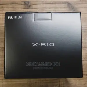 Fujifilm X-S10