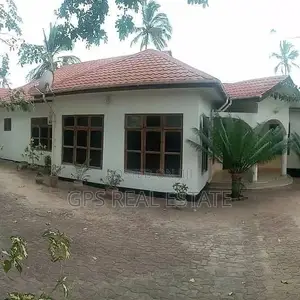 3bdrm House in Mansa Mansa, Ilala for Sale