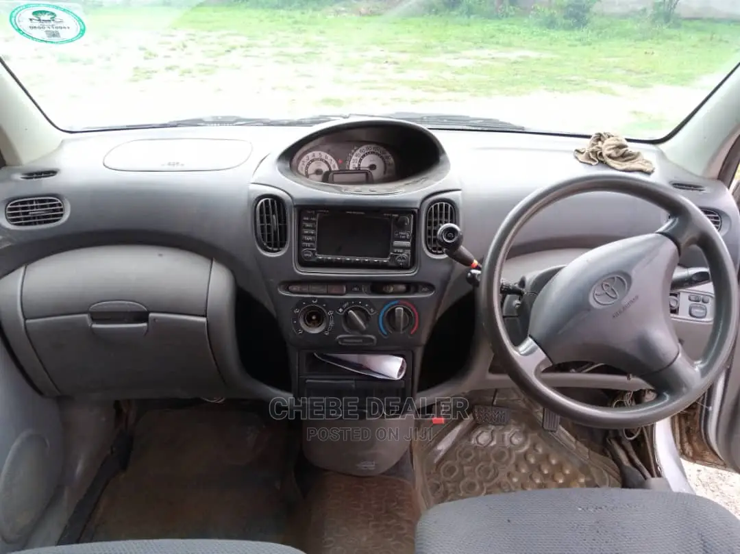 Toyota Kluger 2003 Black