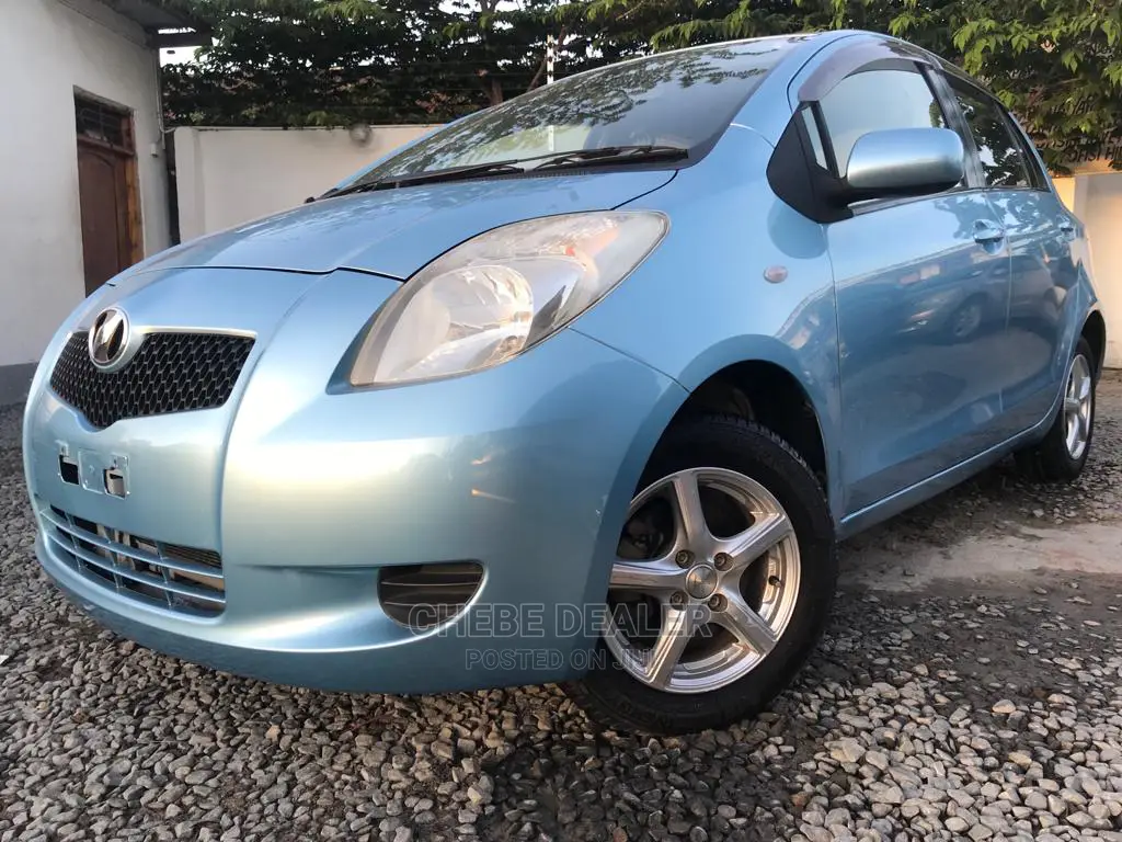 Toyota Vitz 2004 1.3 AWD 3dr Blue