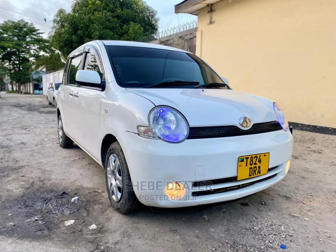 Toyota Sienta 2003 1.5 AWD White