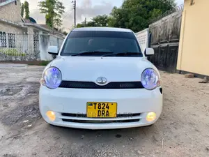 Toyota Sienta 2003 1.5 AWD White