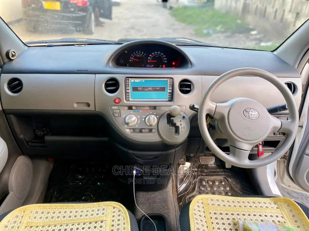 Toyota Sienta 2003 1.5 AWD White