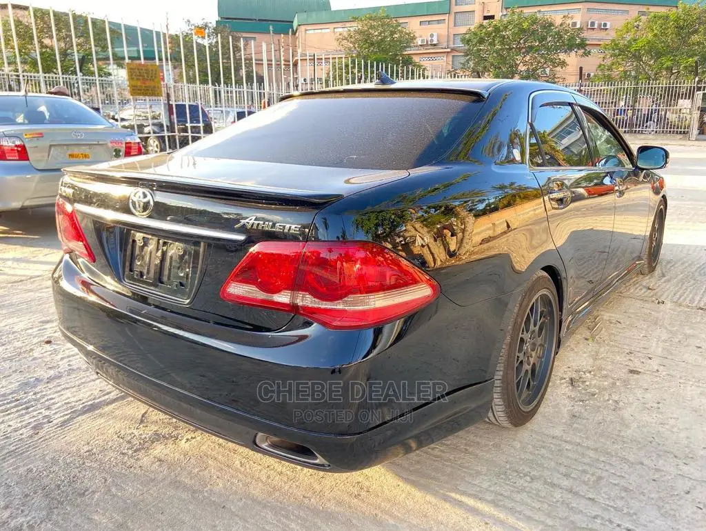 Toyota Crown 2008 Black