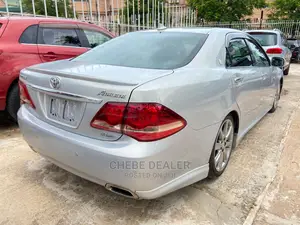 Toyota Crown 2009 Silver