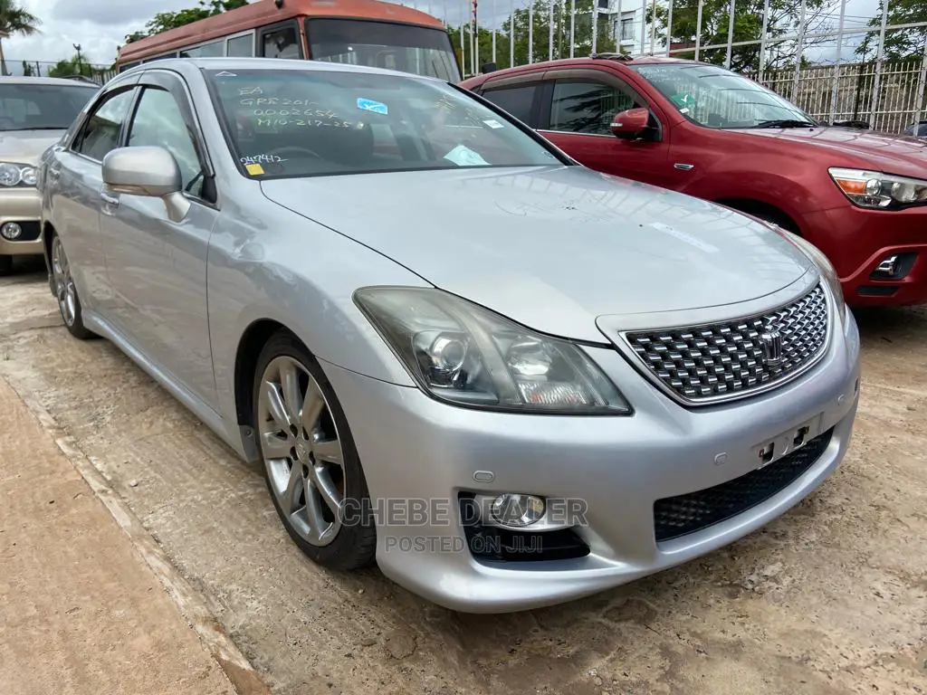 Toyota Crown 2009 Silver