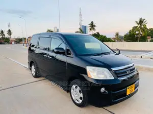 Toyota Noah 2006 Black