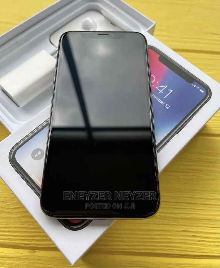 New Apple iPhone X 64 GB Black