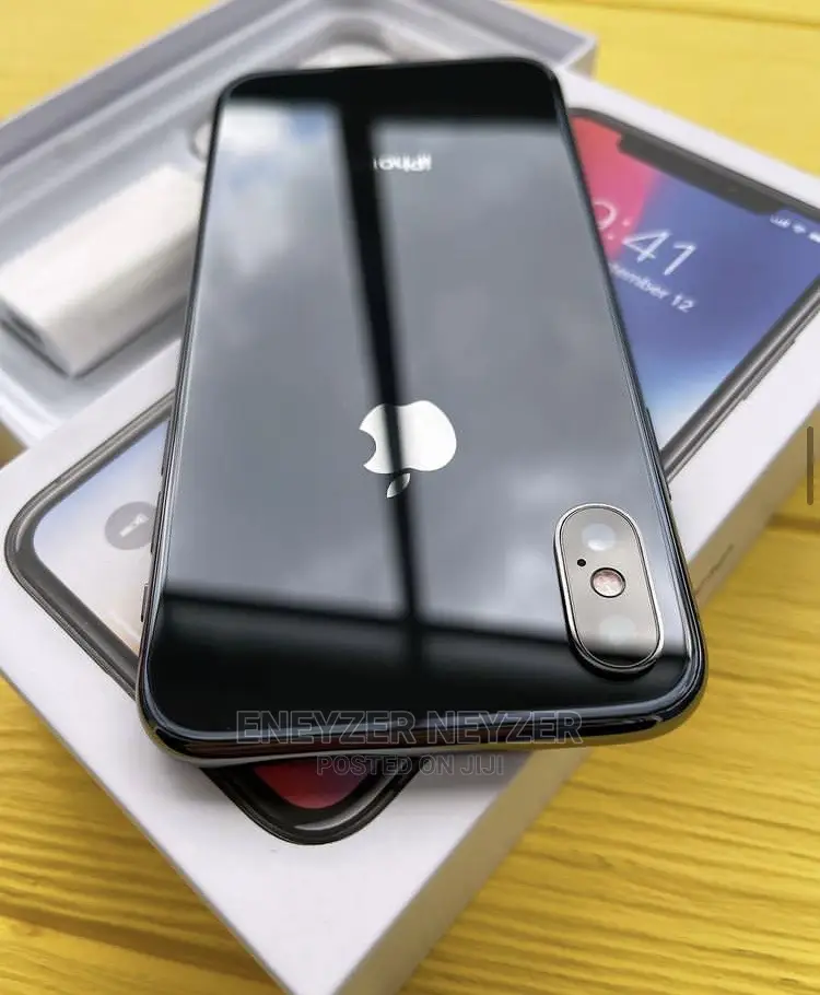 New Apple iPhone X 64 GB Black