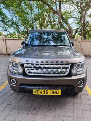 Land Rover Discovery 2005 Gold