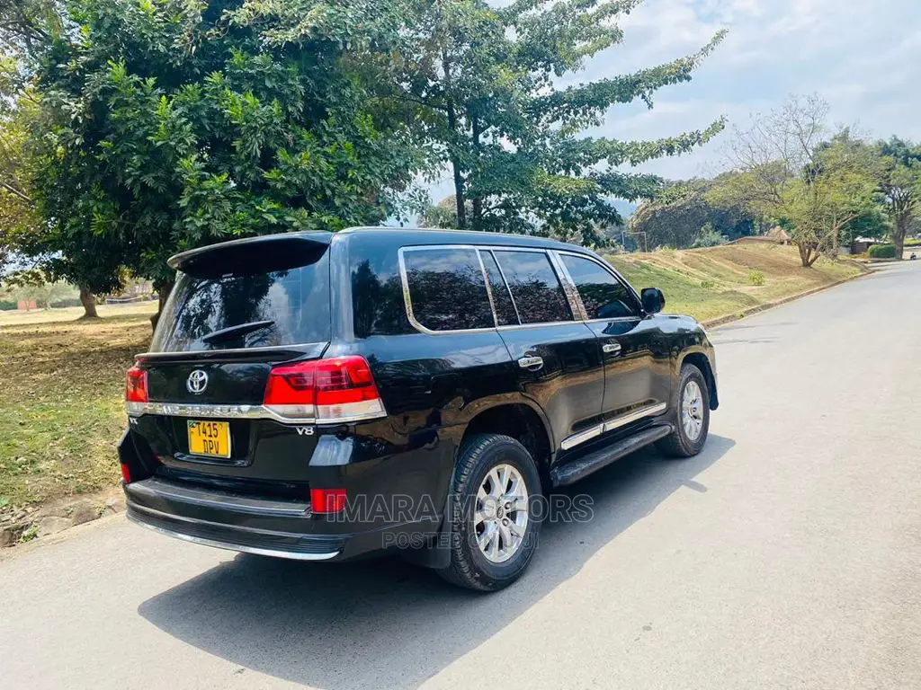 Toyota Land Cruiser 2018 Black