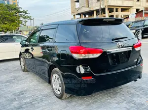 Toyota Wish 2011 Blue