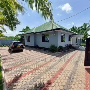 3bdrm House in Rizik Mansa, Kinondoni for Sale