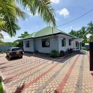 3bdrm House in Rizik Mansa, Kinondoni for Sale