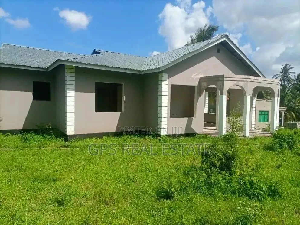 4bdrm House in Evans Mansa, Kinondoni for Sale
