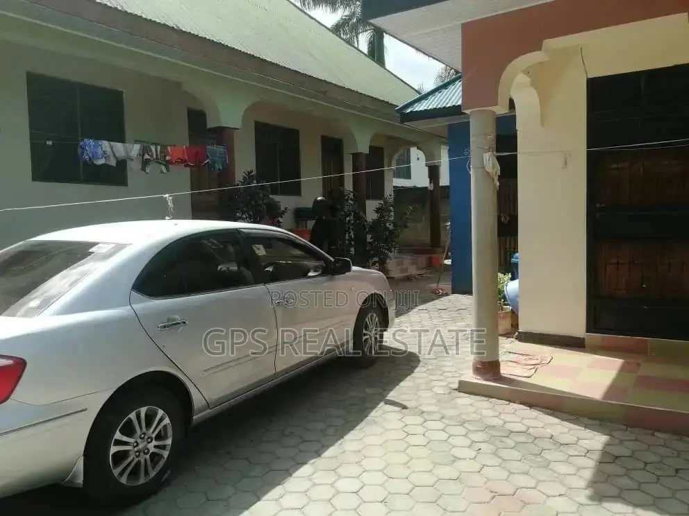 3bdrm House in Evans Mansa, Kinondoni for Sale