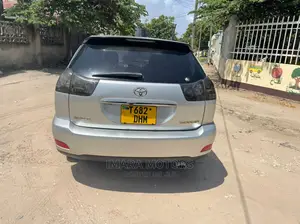 Toyota Harrier 2005 Silver