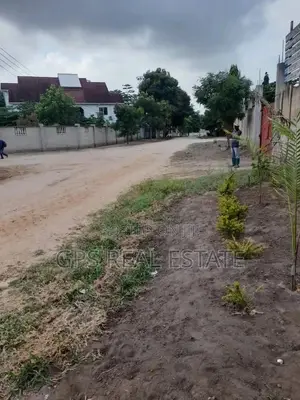3bdrm House in Safari Slayo, Kinondoni for Sale