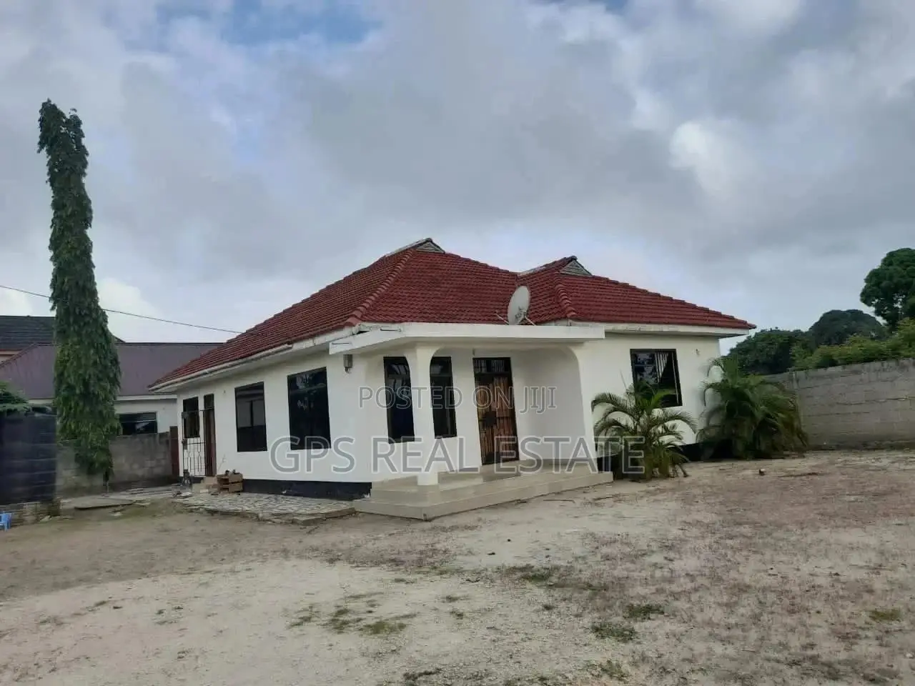 3bdrm House in Safari Slayo, Kinondoni for Sale