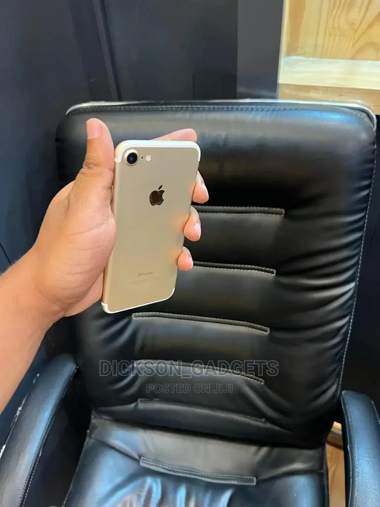 Apple iPhone 7 32 GB Gold