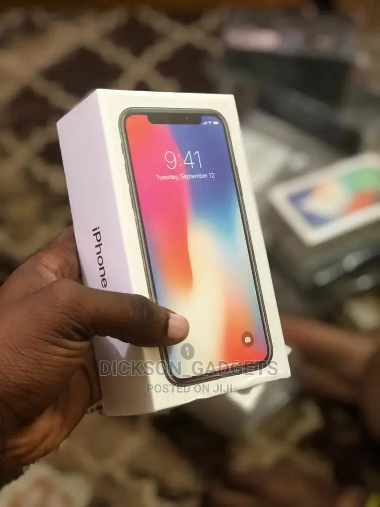 New Apple iPhone X 64 GB Silver