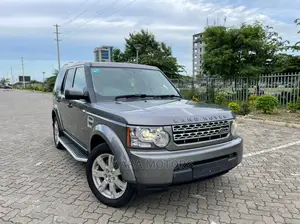Land Rover Discovery 2010 Gray