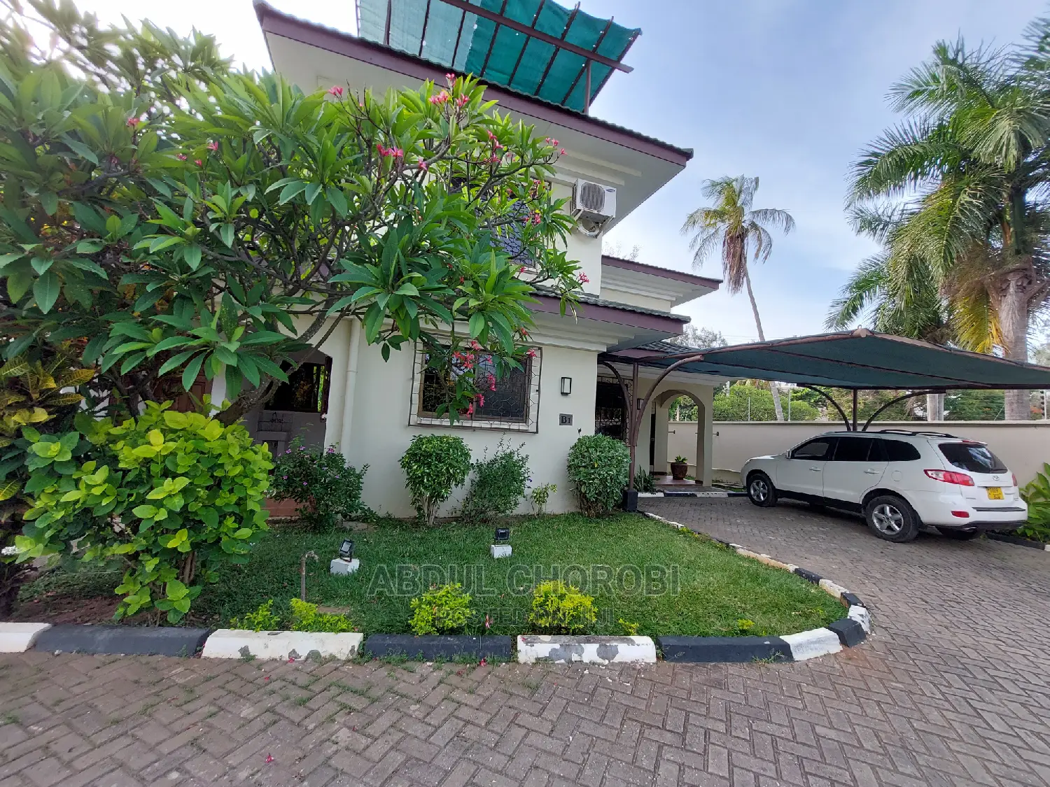 4bdrm Villa in Masaki for rent