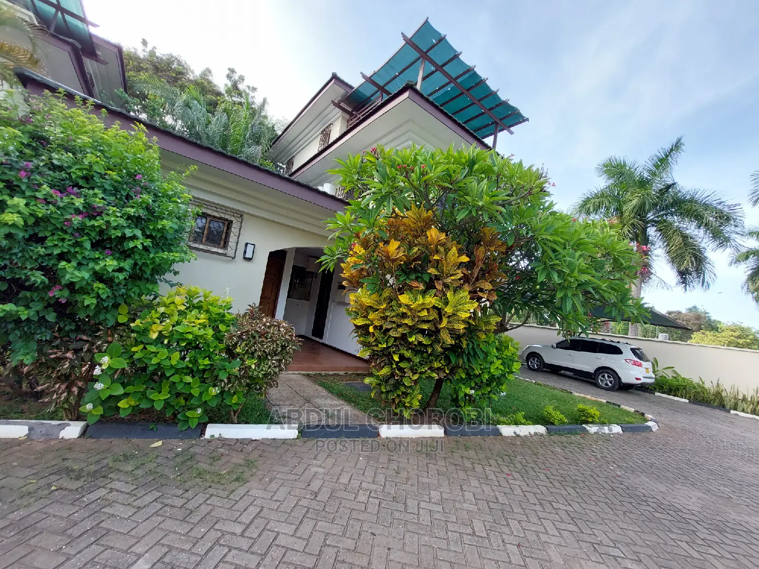 4bdrm Villa in Masaki for rent