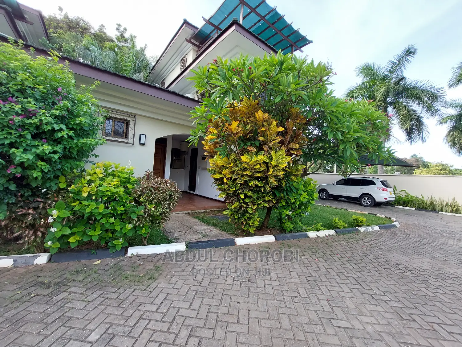 4bdrm Villa in Masaki for rent