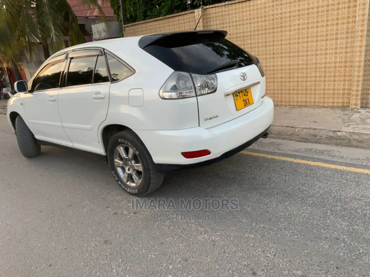 Toyota Harrier 2005 White