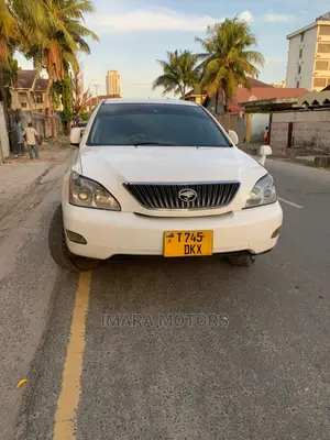 Toyota Harrier 2005 White