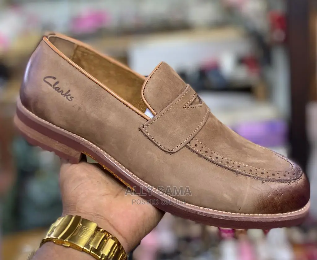 Clark's 3colours