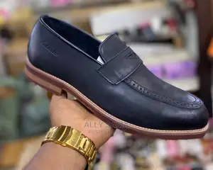 Clark's 3colours