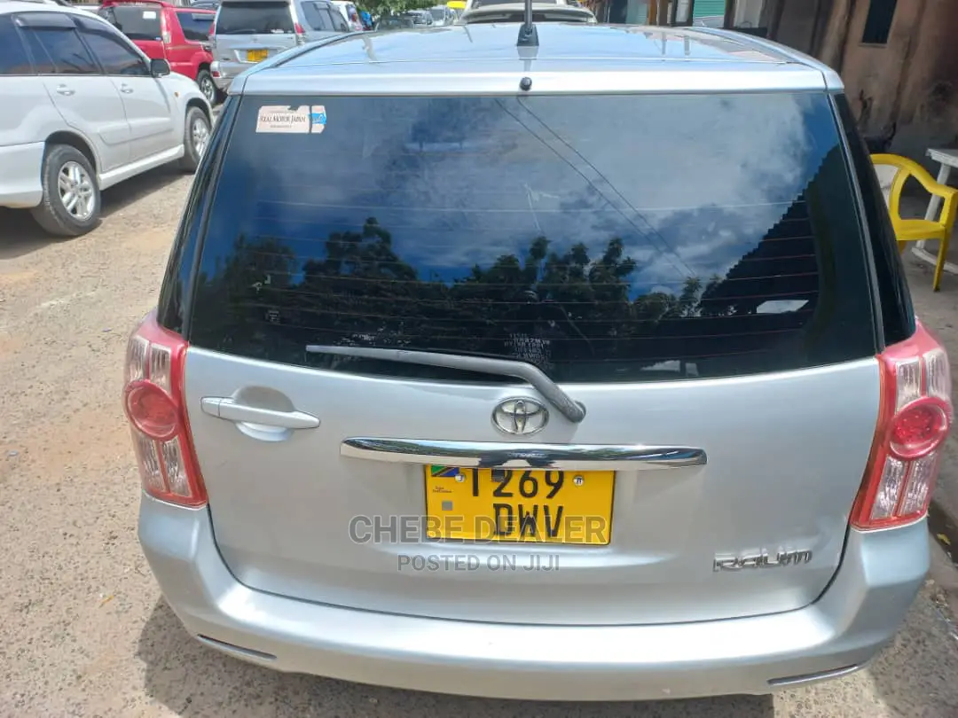 Toyota Raum 1.5 AWD 2008 Silver