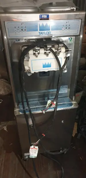 Ice Cream Maker Machine