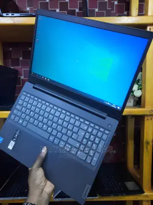 Laptop Lenovo 4GB Intel Celeron HDD 500GB