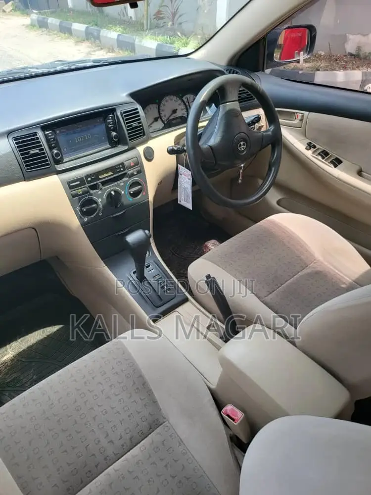 Toyota Corolla RunX 2004 Silver