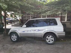 Toyota RAV4 2003 Automatic White