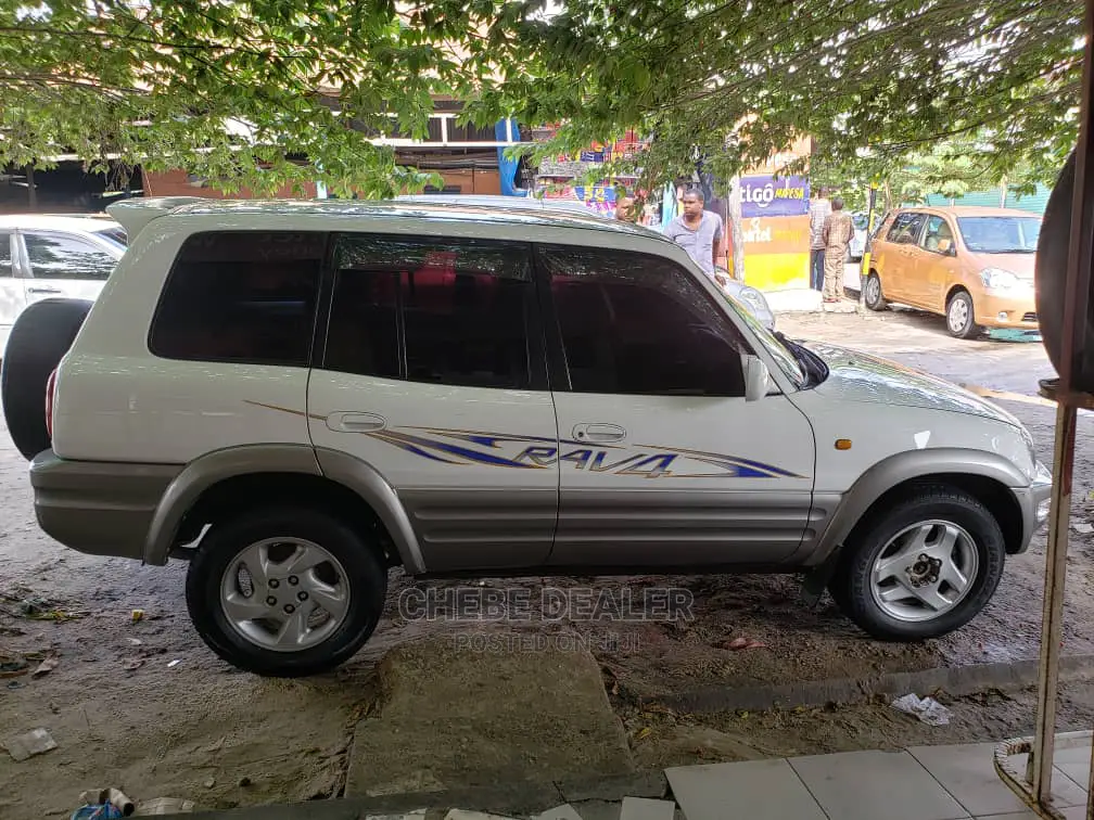 Toyota RAV4 2003 Automatic White