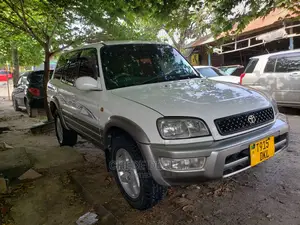 Toyota RAV4 2003 Automatic White