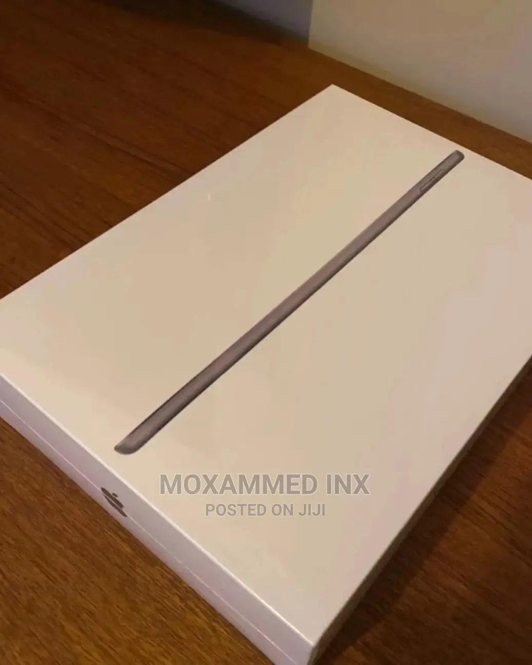 New Apple iPad 9.7 64 GB Silver