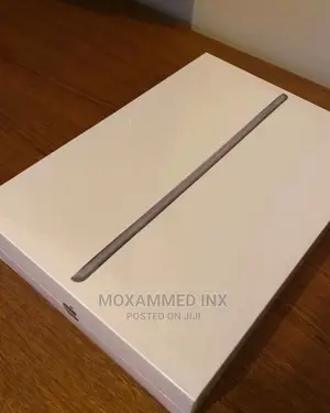 New Apple iPad 9.7 64 GB Silver