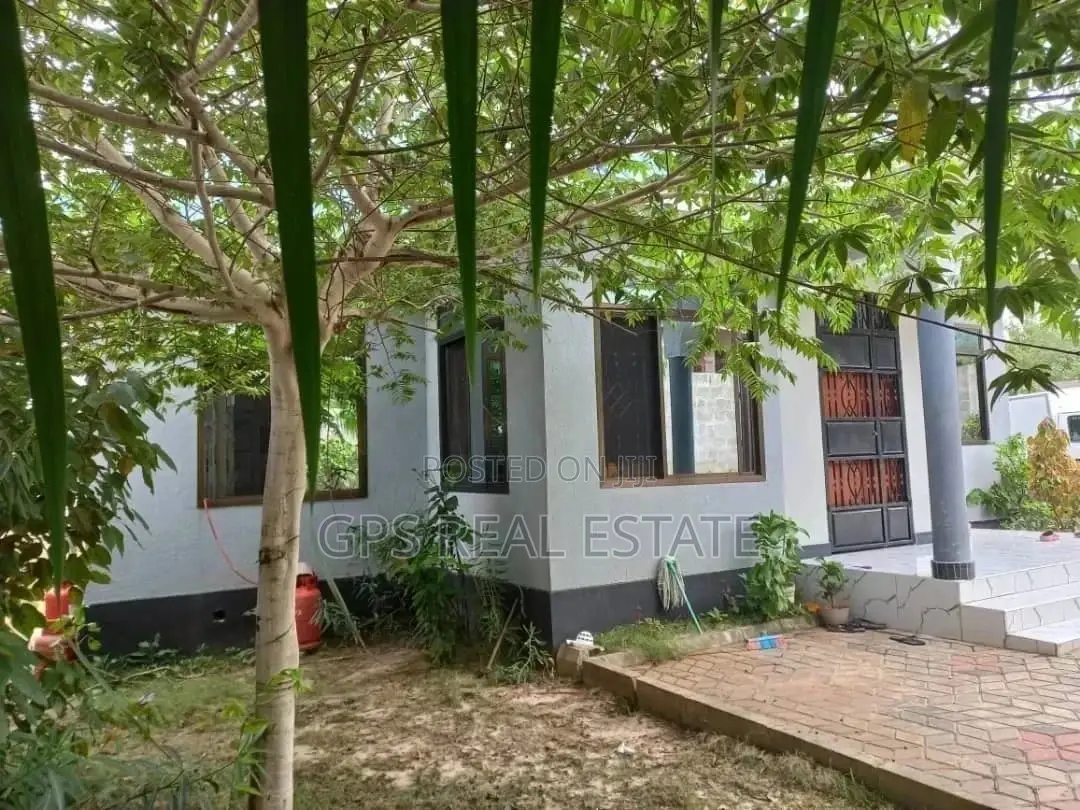 3bdrm House in Safari Mansa, Kinondoni for Sale