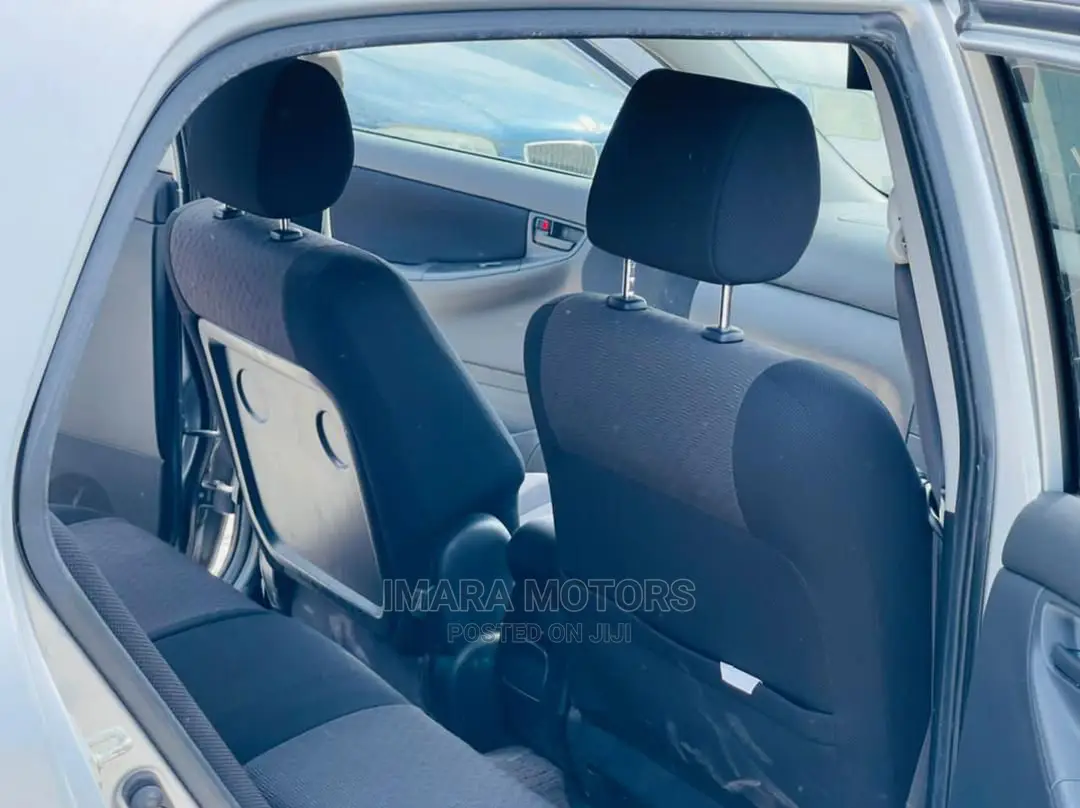 Toyota Allex 2001 Silver