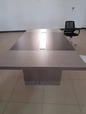 Meza Ya Mikutano
