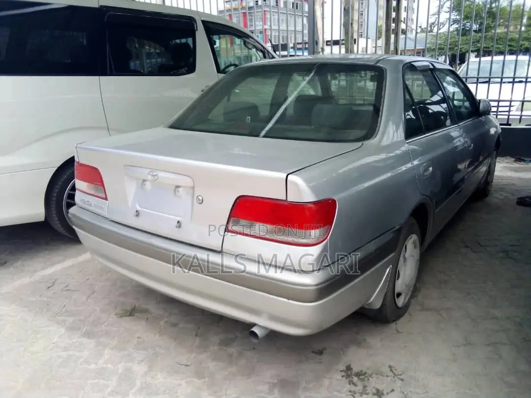 Toyota Carina 2001 Silver