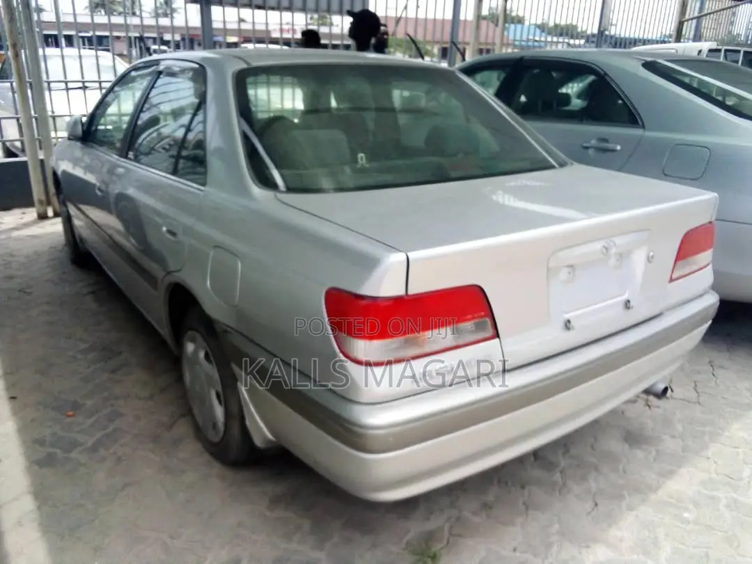 Toyota Carina 2001 Silver
